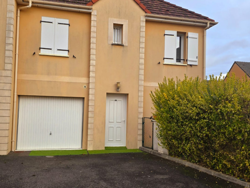 Maison 4 chambres située à Dreux, soit à 1h de Paris photo 0